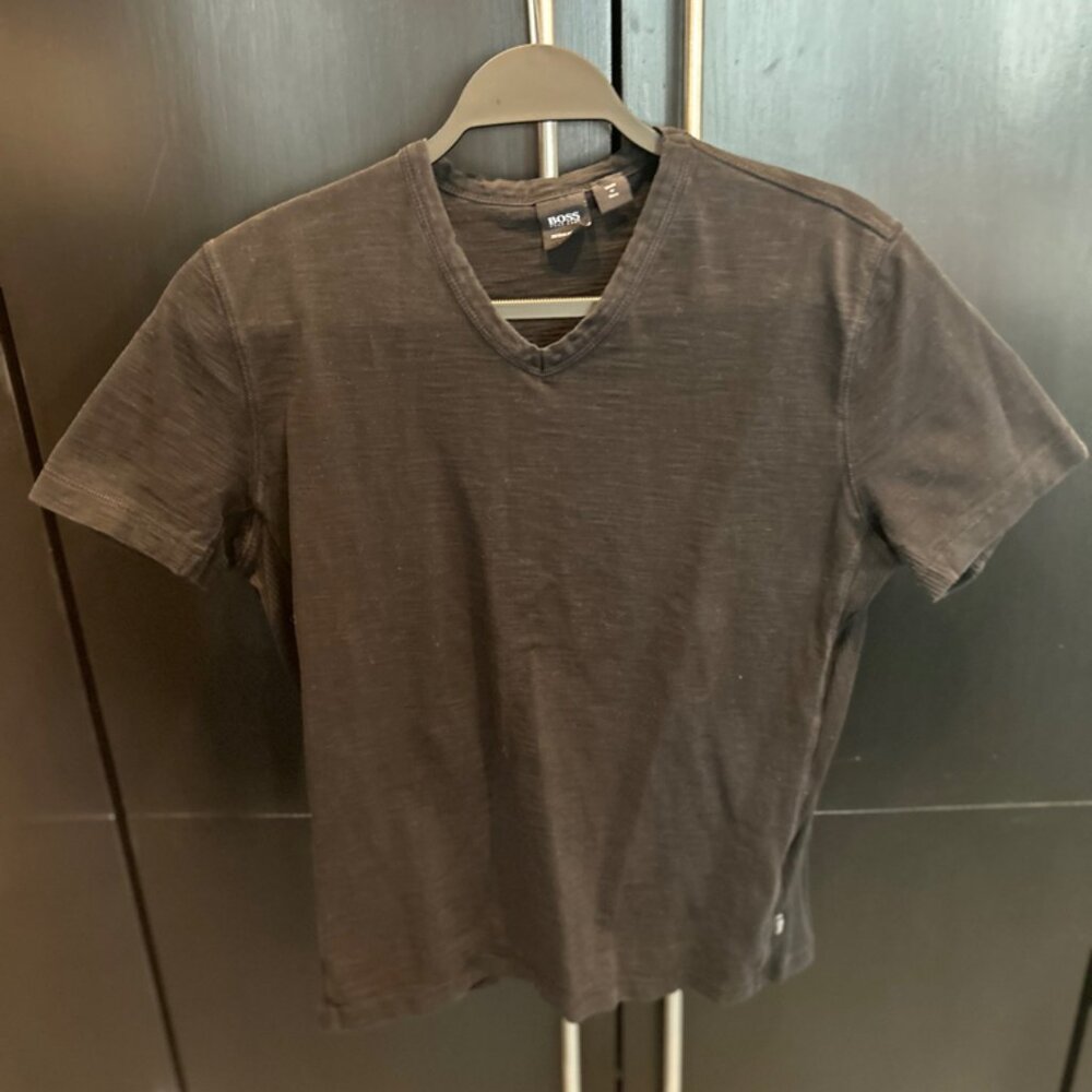 Hugo Boss men’s t-shirt Size M